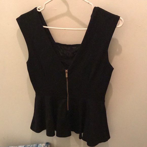 Top - Picture 2 of 2